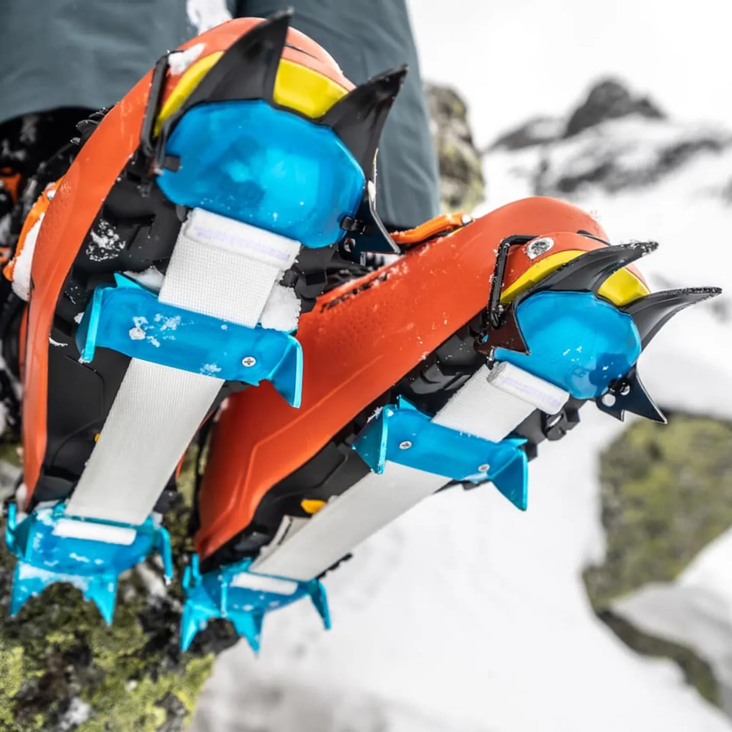 Blue Ice Harfang Crampon